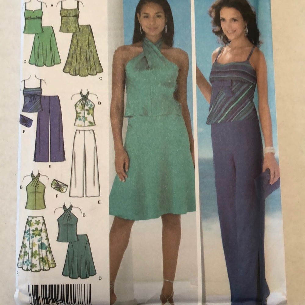 Simplicity Outfit Patterns - Picture 8 of 13